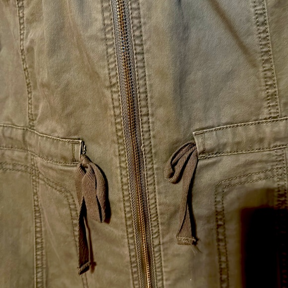 Army green vest with zipper, pocket - Picture 4 of 6